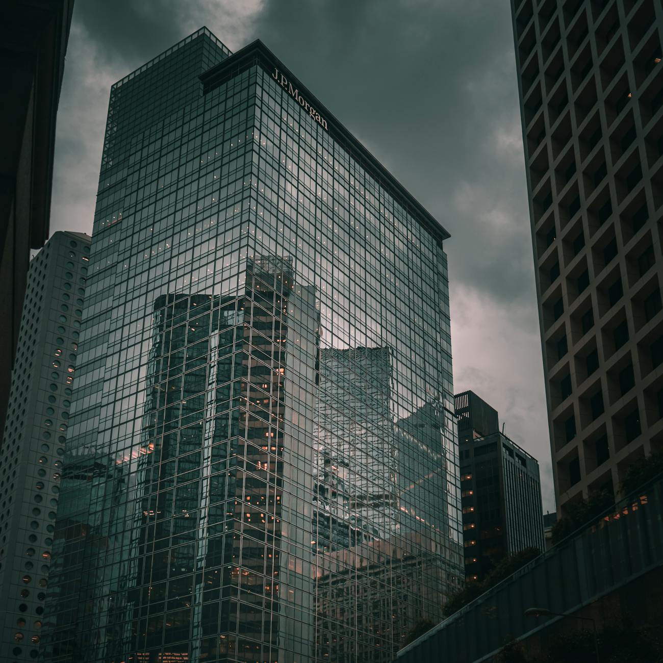 Cross-Cultural Negotiation in Real Estate