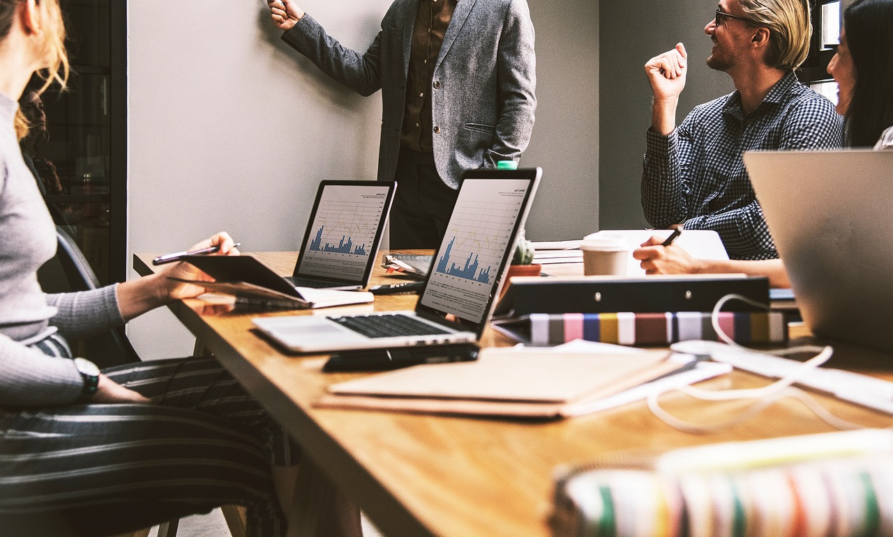 Risk Management and Compliance in Family Offices